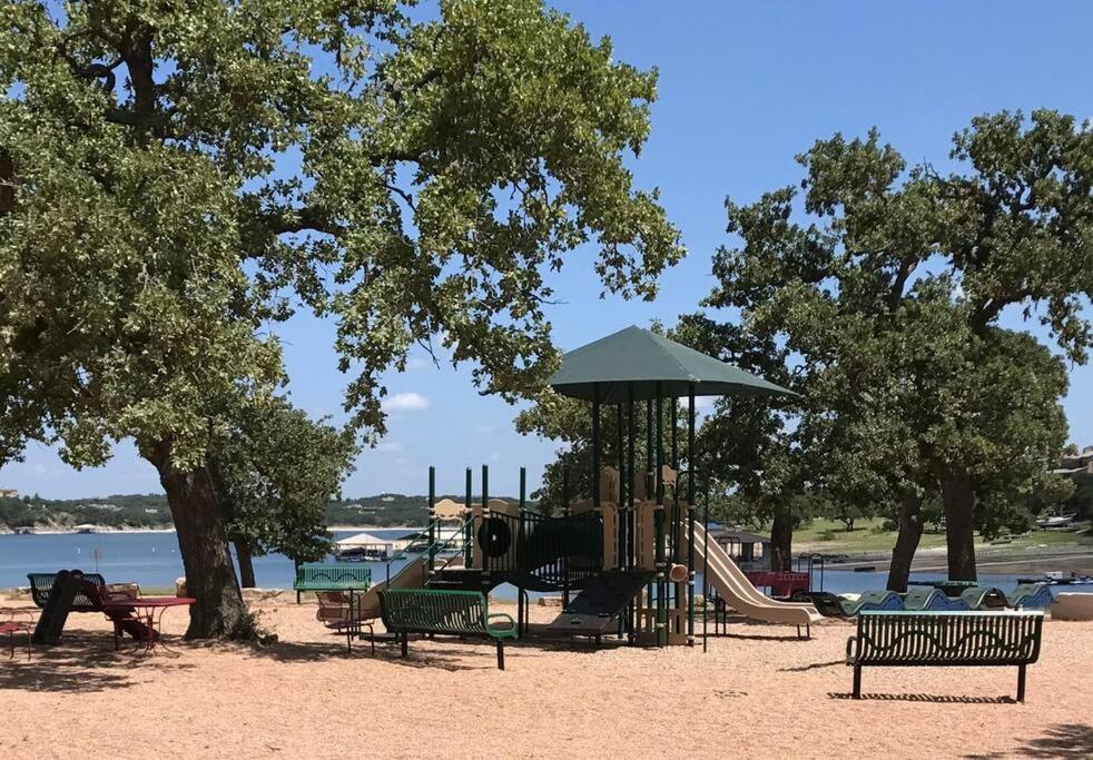 Lakeview Bungalow-Access To Lake, Pool, Gym, &Park Lago Vista Exterior foto