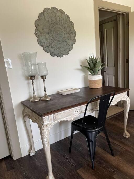 Lakeview Bungalow-Access To Lake, Pool, Gym, &Park Lago Vista Exterior foto
